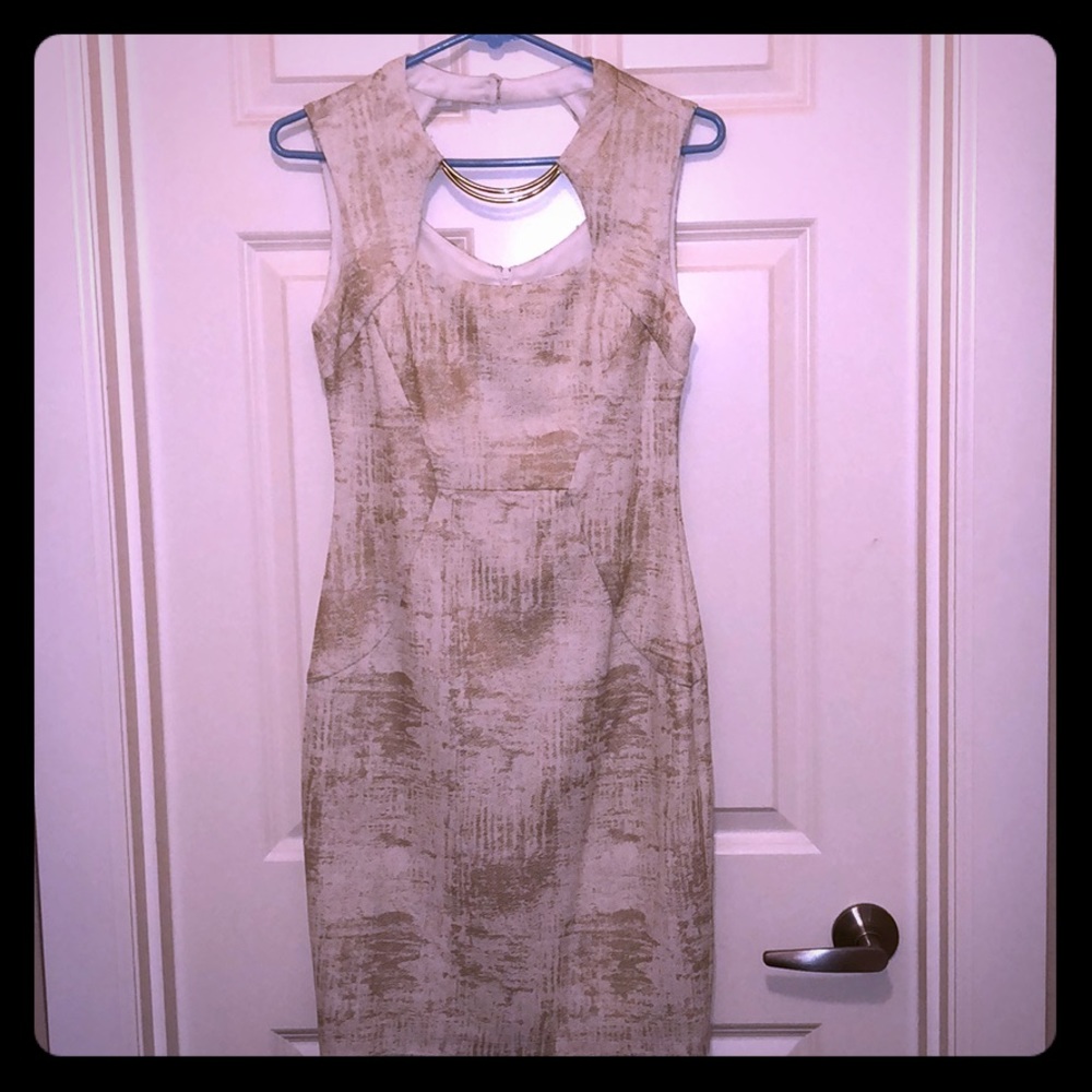 Cocktail dress with necklace attachment